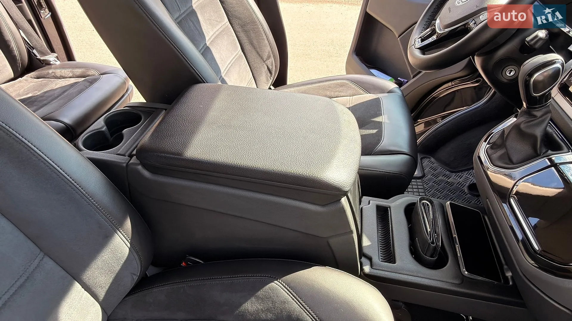 2016 Volkswagen Multivan - мініатюра 21