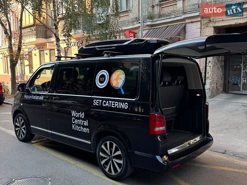 Минивэн Volkswagen Multivan 2010 в Киеве