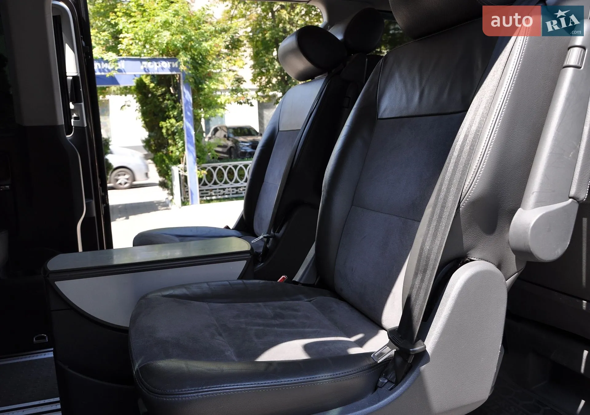 2011 Volkswagen Multivan - мініатюра 15