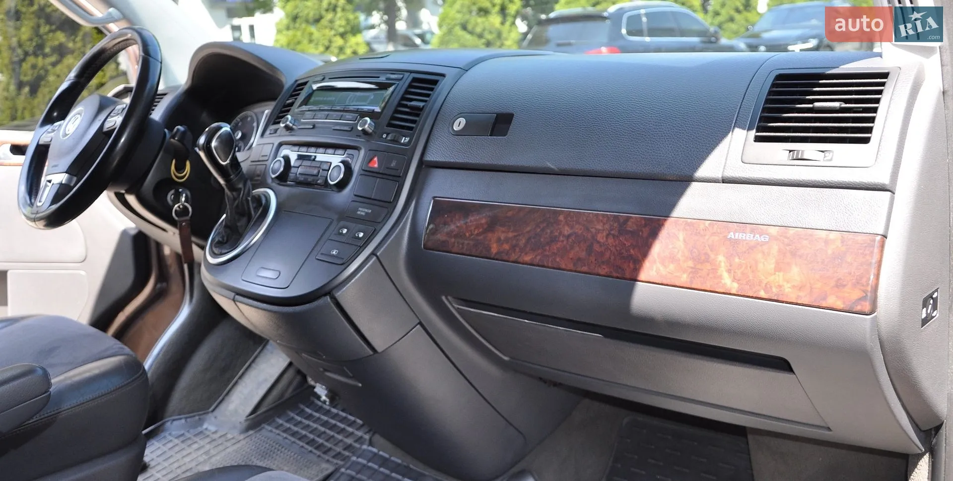2011 Volkswagen Multivan - мініатюра 17