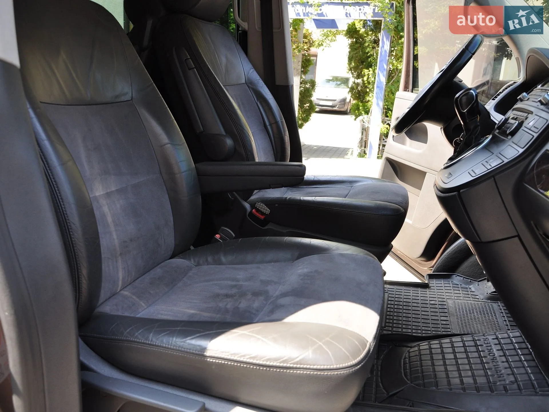 2011 Volkswagen Multivan - мініатюра 18