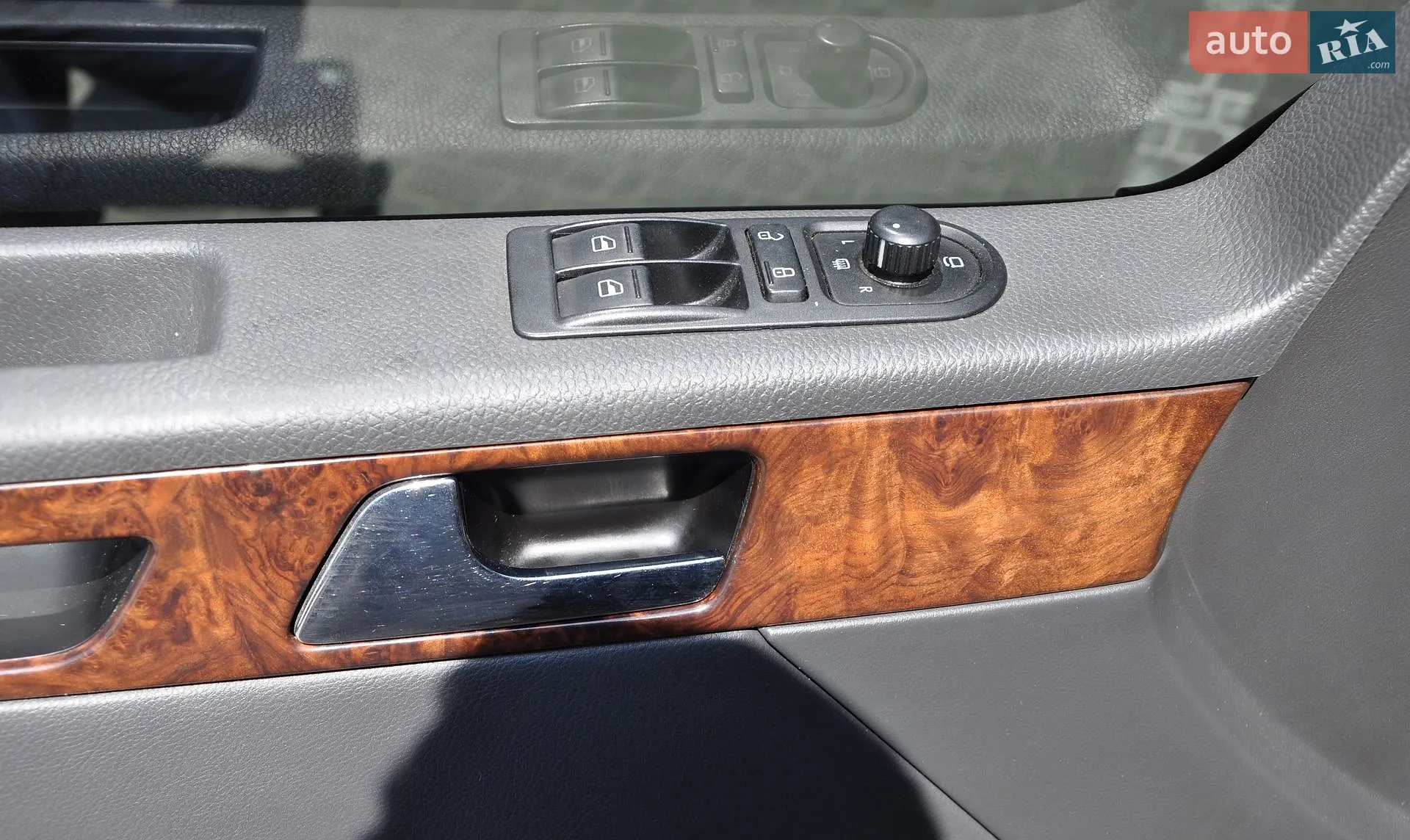 2011 Volkswagen Multivan - мініатюра 20