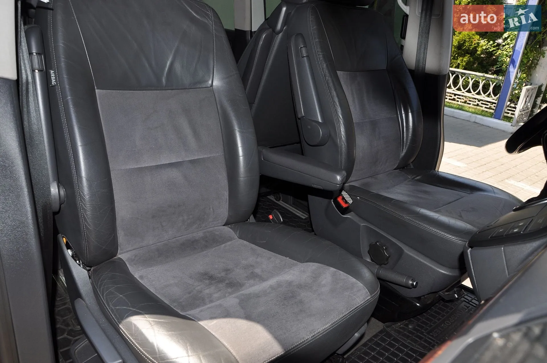 2011 Volkswagen Multivan - мініатюра 19