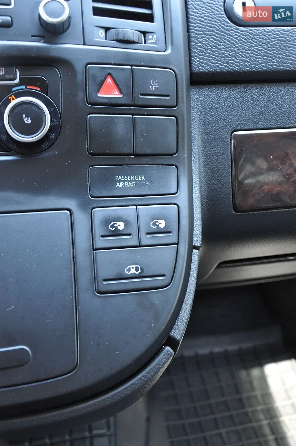 2011 Volkswagen Multivan - мініатюра 30
