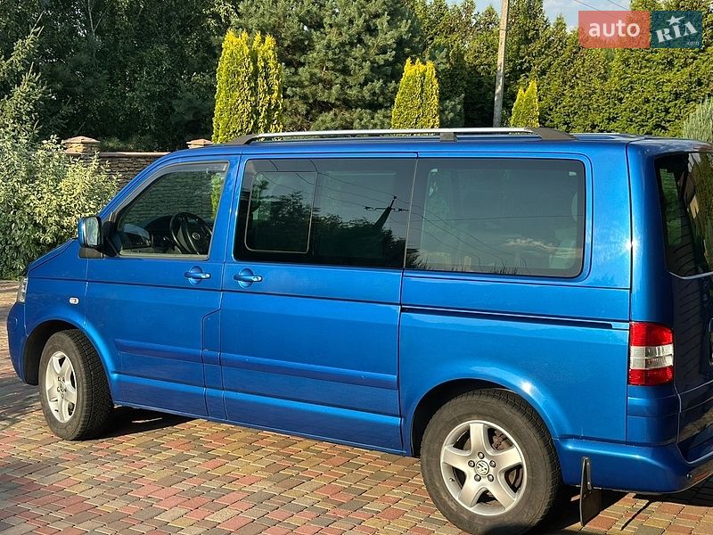 Мінівен Volkswagen Multivan 2009 в Луцьку