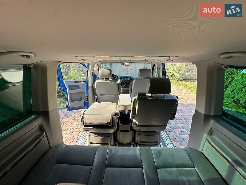 Мінівен Volkswagen Multivan 2009 в Луцьку