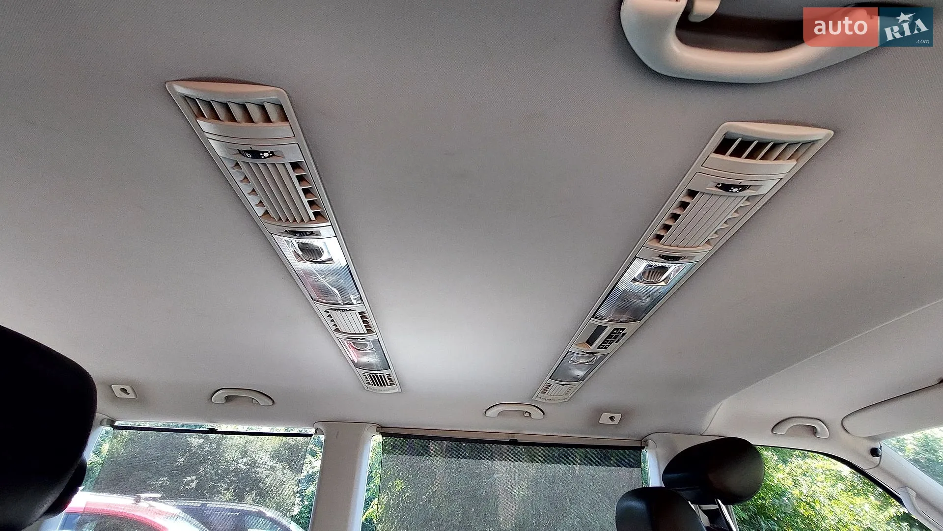 2010 Volkswagen Multivan - мініатюра 12