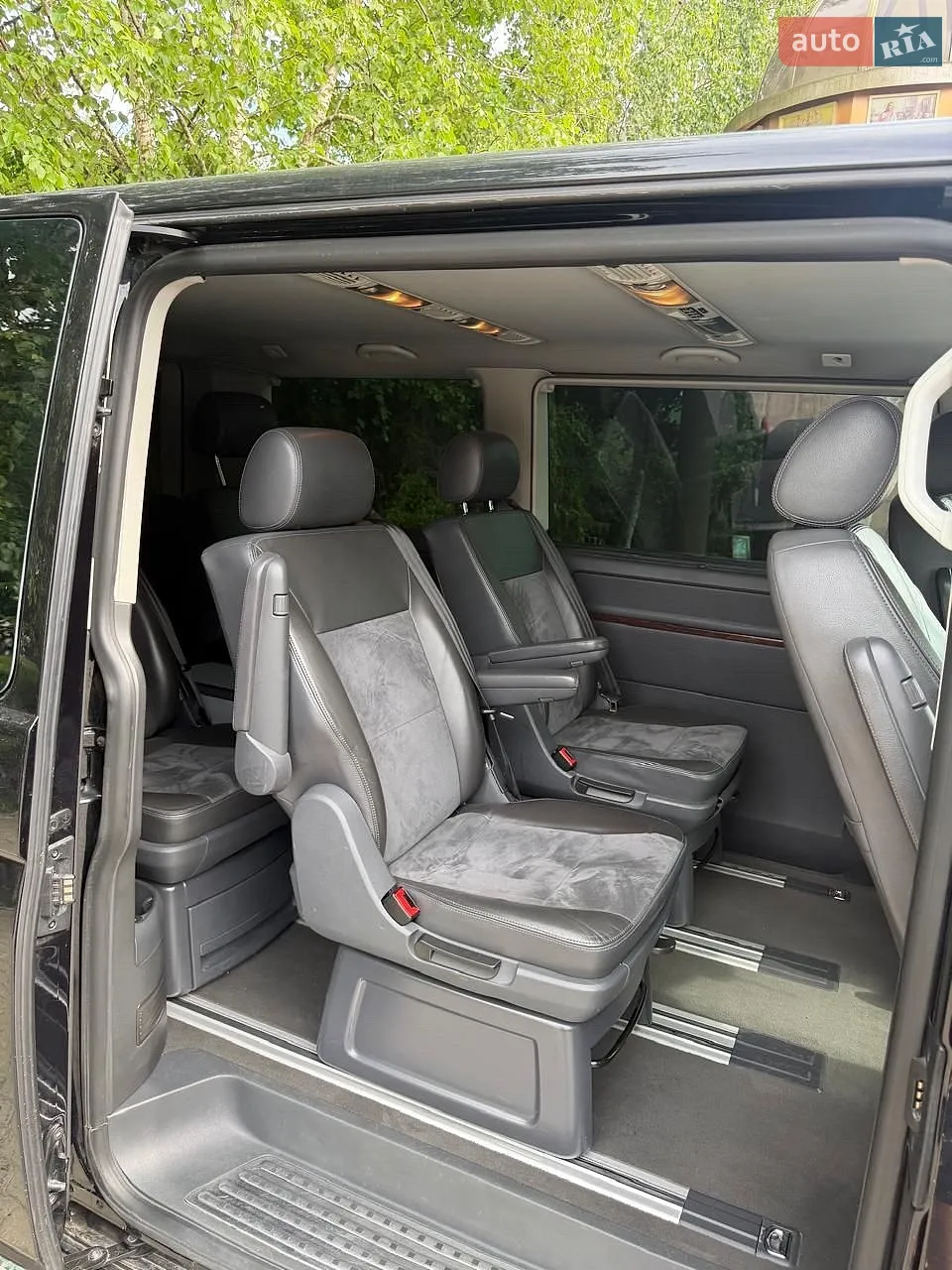 2010 Volkswagen Multivan - мініатюра 13
