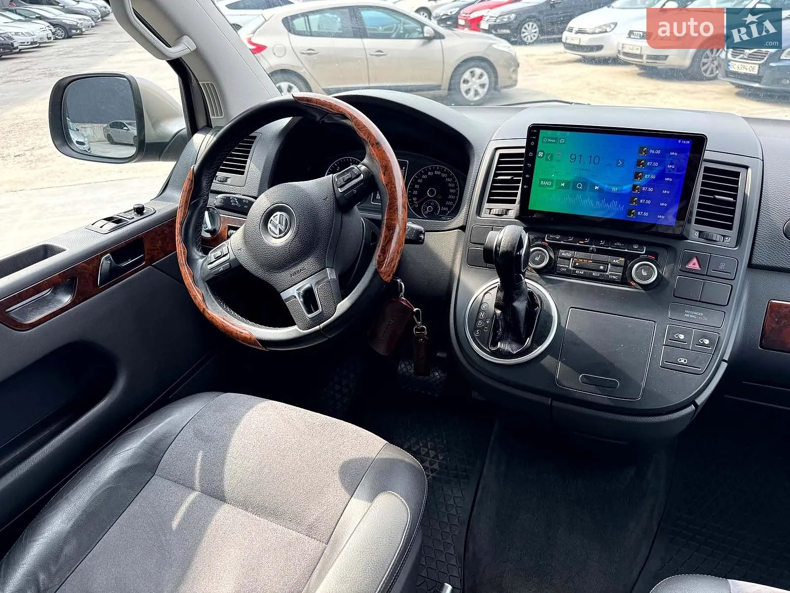 2012 Volkswagen Multivan - мініатюра 13