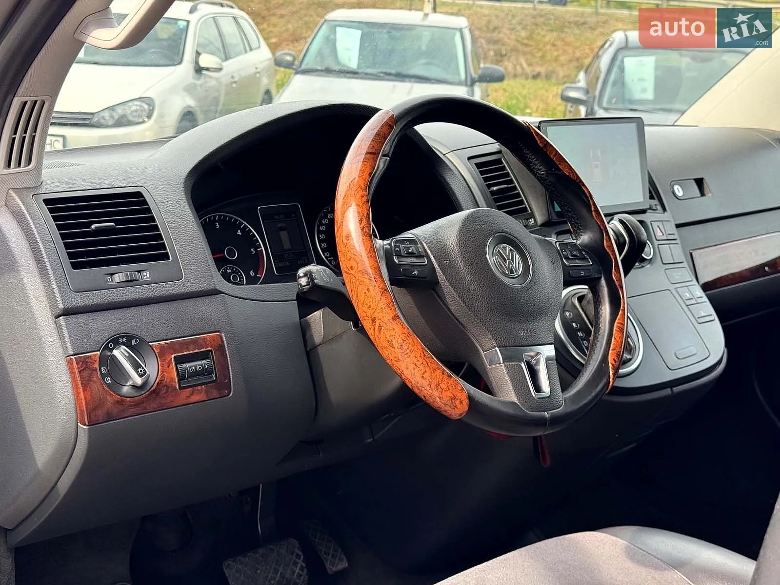 2012 Volkswagen Multivan - мініатюра 38