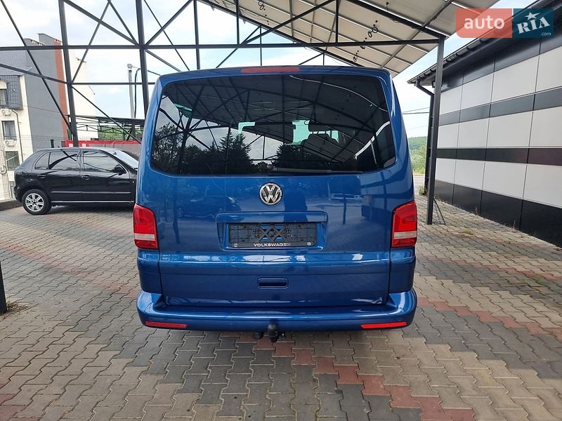 Минивэн Volkswagen Multivan 2013 в Виннице