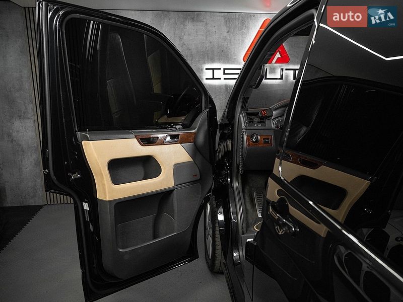 Минивэн Volkswagen Multivan 2011 в Одессе