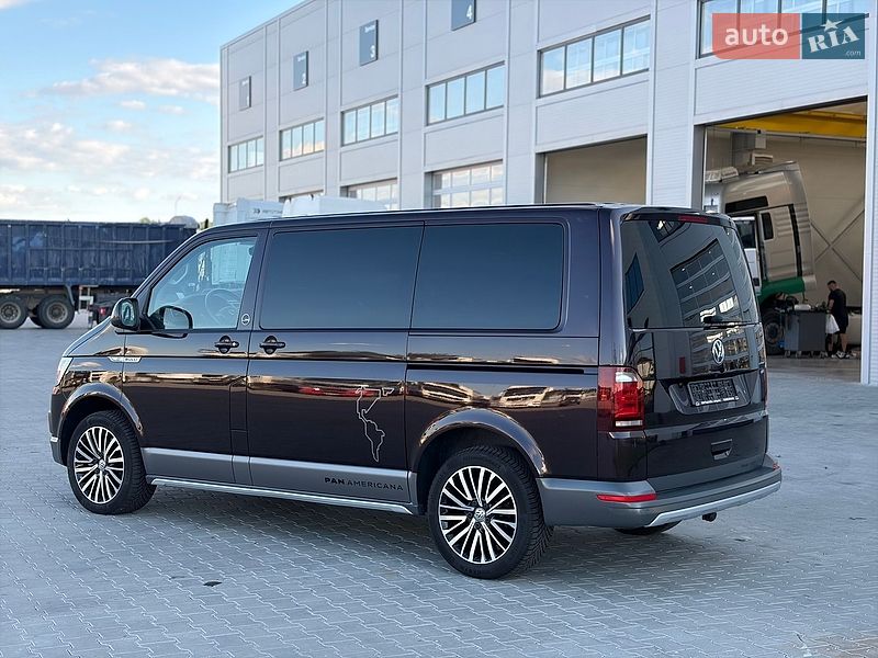 Минивэн Volkswagen Multivan 2017 в Черновцах