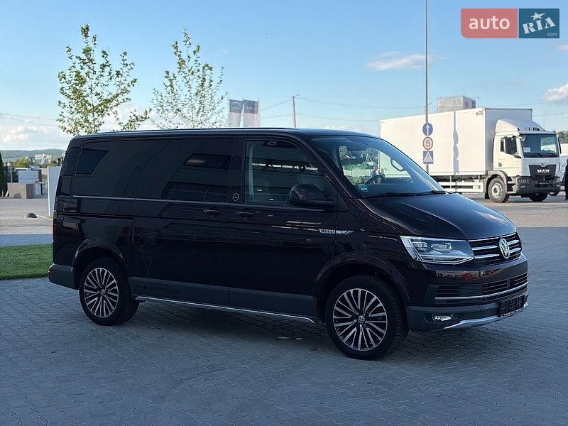 Минивэн Volkswagen Multivan 2017 в Черновцах