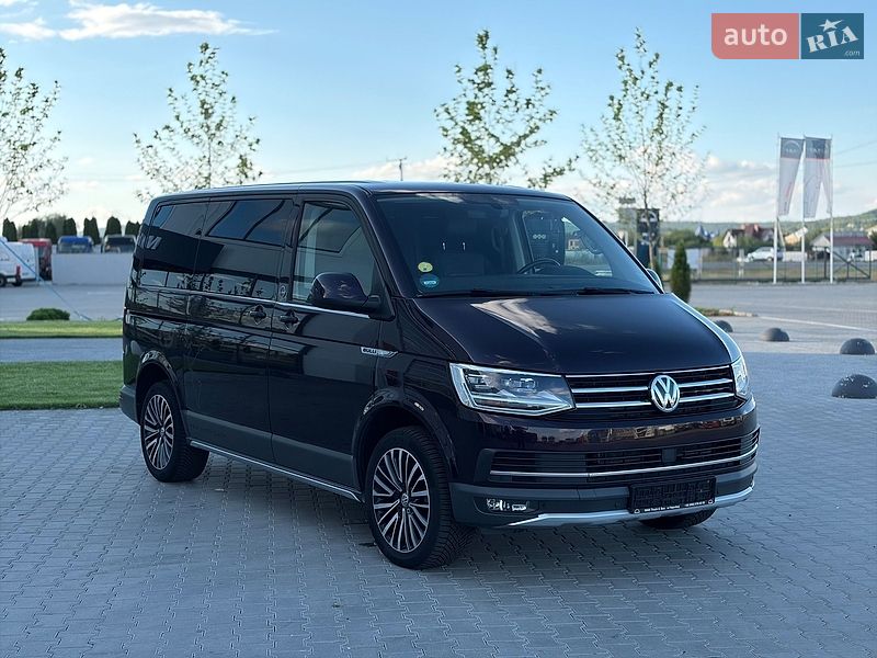 Минивэн Volkswagen Multivan 2017 в Черновцах