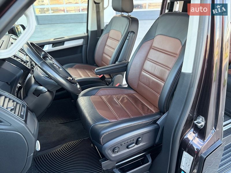 Минивэн Volkswagen Multivan 2017 в Черновцах