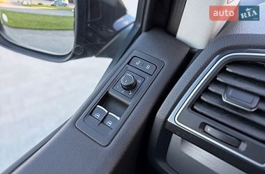 Минивэн Volkswagen Multivan 2017 в Черновцах
