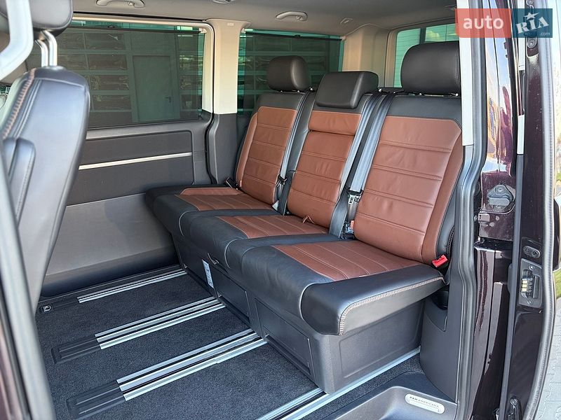 Минивэн Volkswagen Multivan 2017 в Черновцах