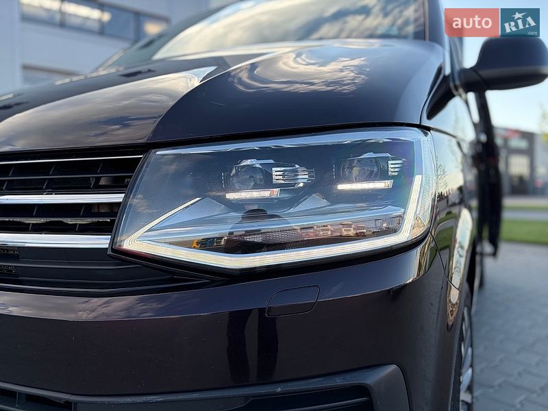 Минивэн Volkswagen Multivan 2017 в Черновцах