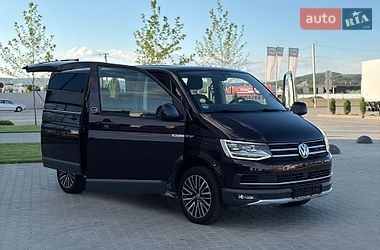 Минивэн Volkswagen Multivan 2017 в Черновцах