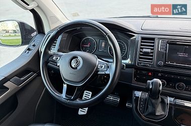Минивэн Volkswagen Multivan 2017 в Черновцах