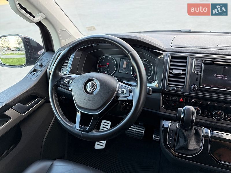 Минивэн Volkswagen Multivan 2017 в Черновцах