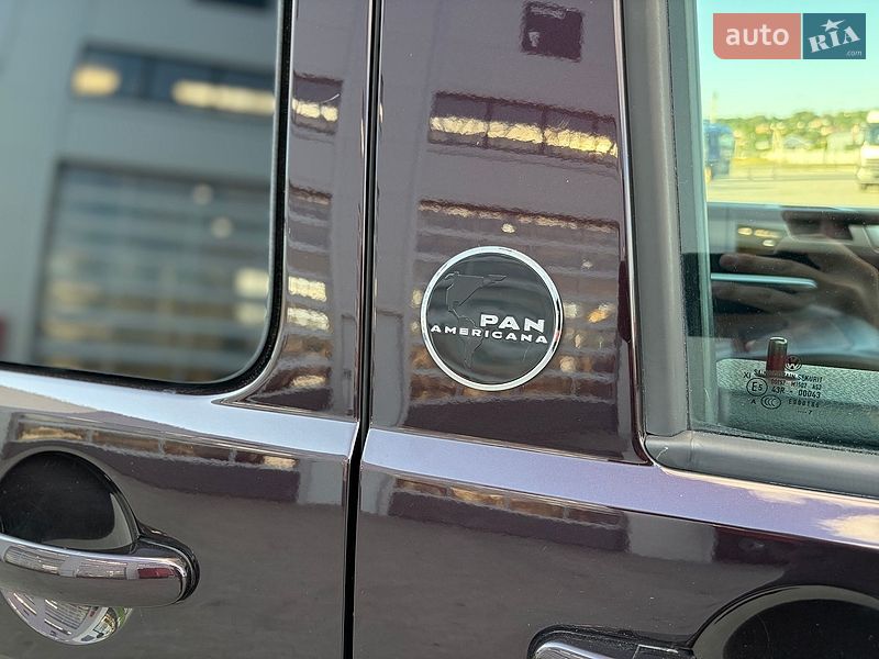 Минивэн Volkswagen Multivan 2017 в Черновцах