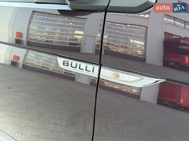 Минивэн Volkswagen Multivan 2017 в Черновцах