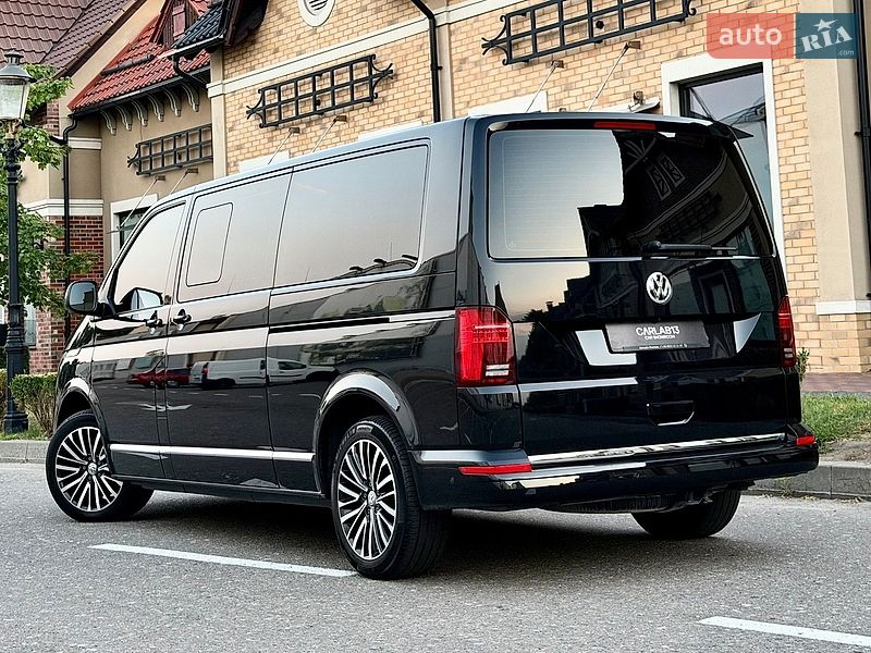 Минивэн Volkswagen Multivan 2022 в Киеве