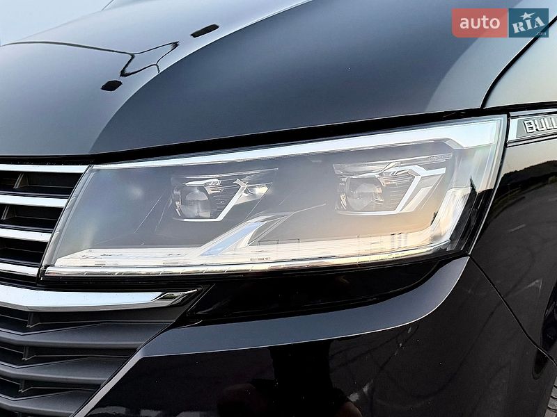 Минивэн Volkswagen Multivan 2022 в Киеве