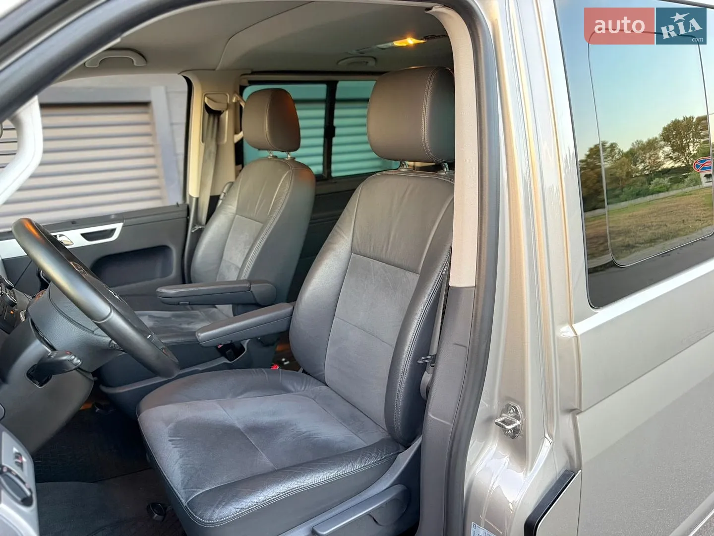 2015 Volkswagen Multivan - мініатюра 14