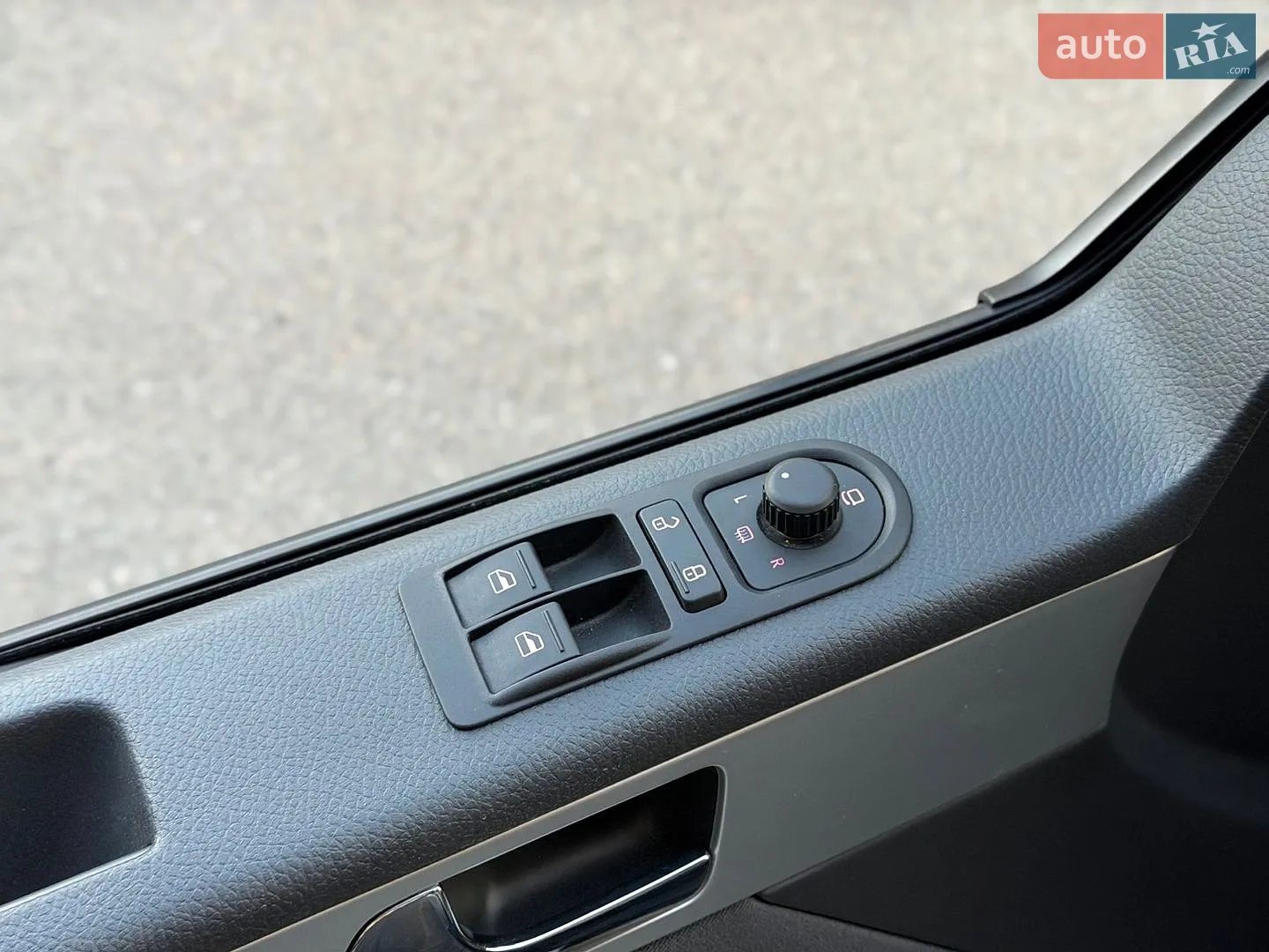 2015 Volkswagen Multivan - мініатюра 27