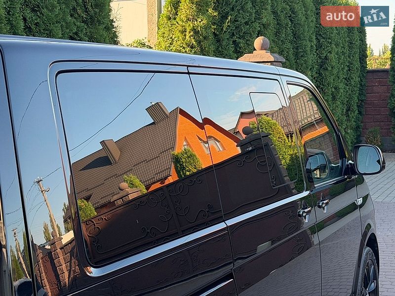 Минивэн Volkswagen Multivan 2018 в Ровно