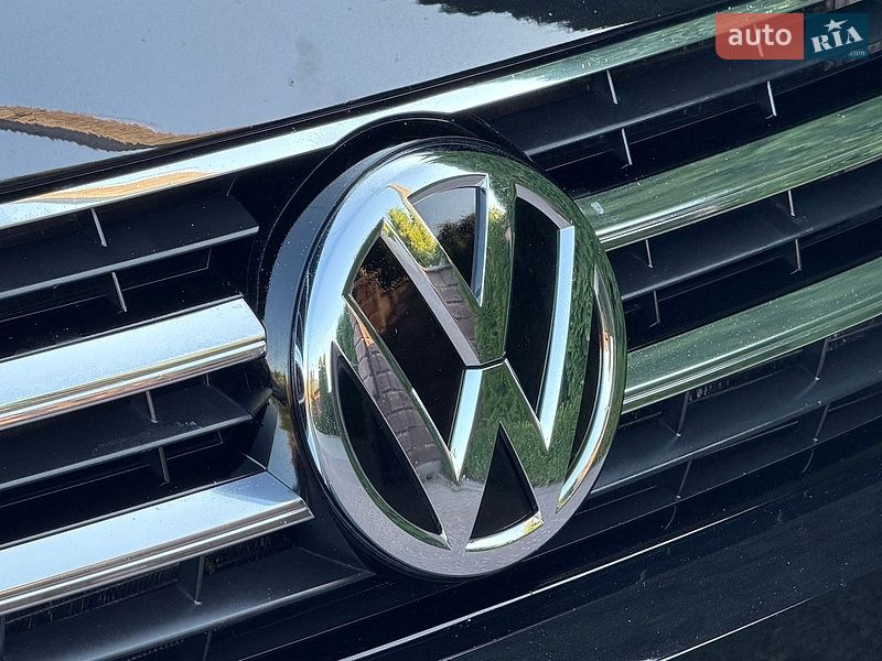 Минивэн Volkswagen Multivan 2018 в Ровно