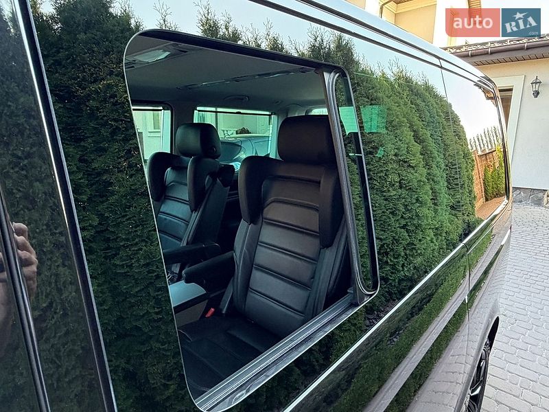 Минивэн Volkswagen Multivan 2018 в Ровно