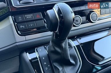 Минивэн Volkswagen Multivan 2018 в Ровно