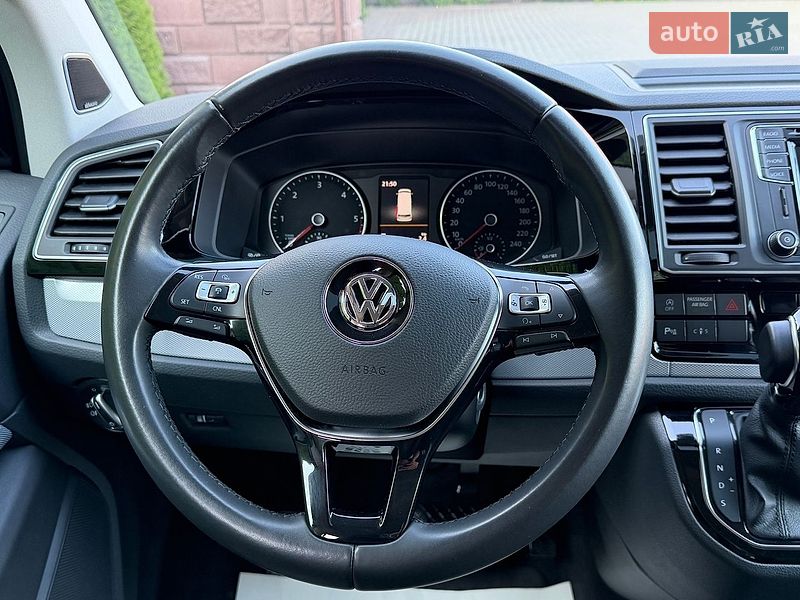 Минивэн Volkswagen Multivan 2018 в Ровно