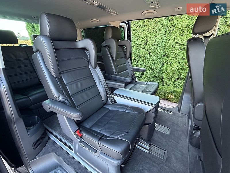 Минивэн Volkswagen Multivan 2018 в Ровно