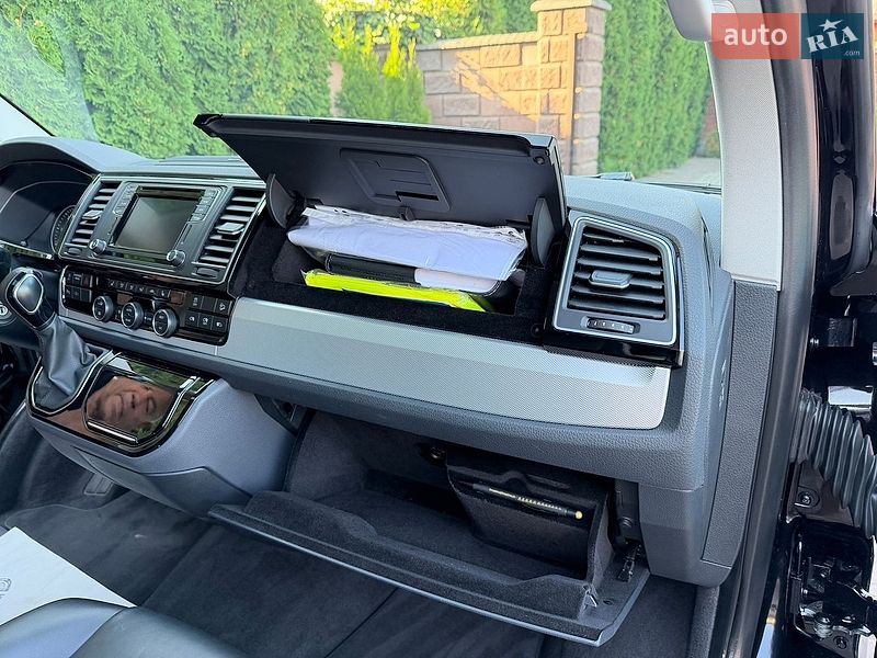 Минивэн Volkswagen Multivan 2018 в Ровно