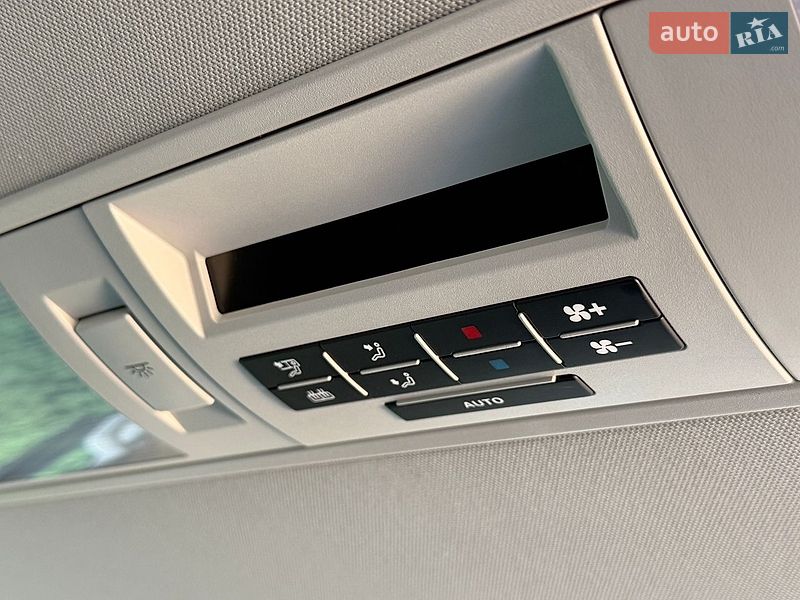 Минивэн Volkswagen Multivan 2018 в Ровно