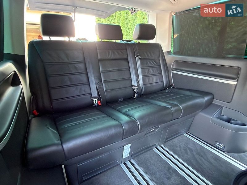 Минивэн Volkswagen Multivan 2018 в Ровно