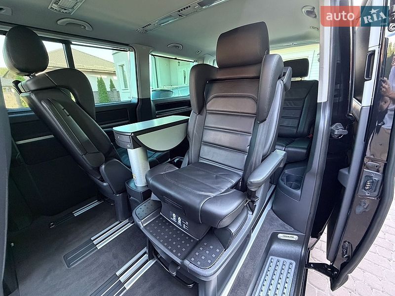 Минивэн Volkswagen Multivan 2018 в Ровно