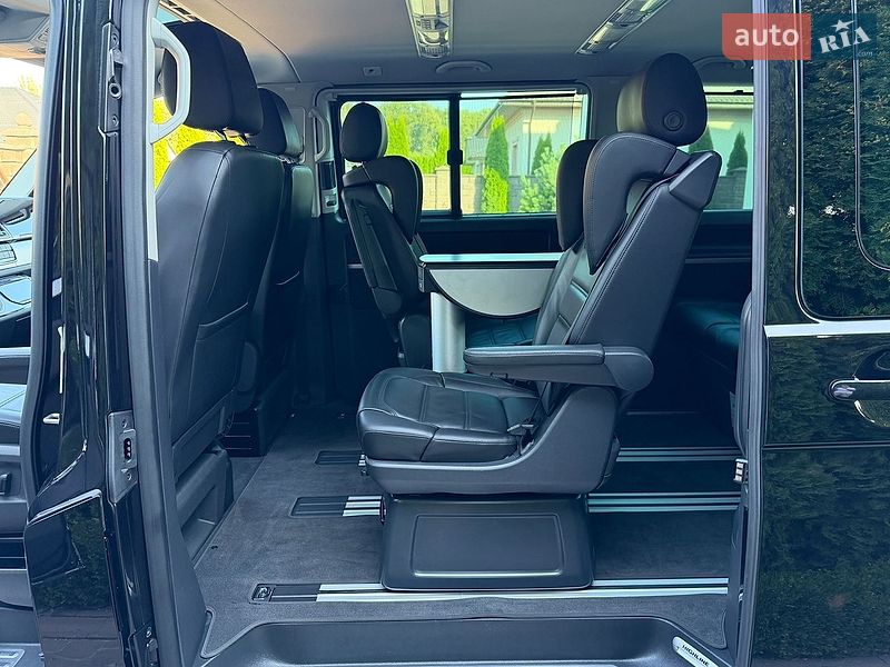 Минивэн Volkswagen Multivan 2018 в Ровно