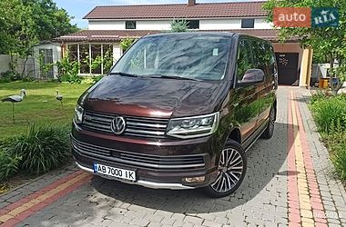 Минивэн Volkswagen Multivan 2017 в Виннице
