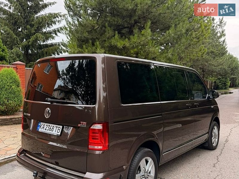 Мінівен Volkswagen Multivan 2017 в Дніпрі