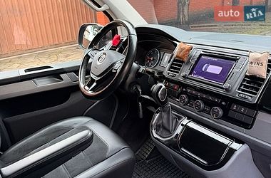 Мінівен Volkswagen Multivan 2017 в Дніпрі