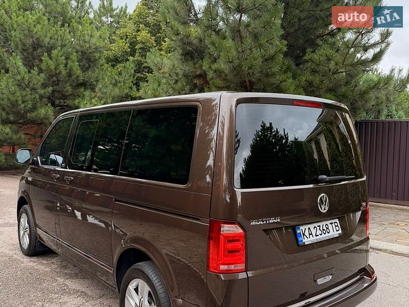 Мінівен Volkswagen Multivan 2017 в Дніпрі
