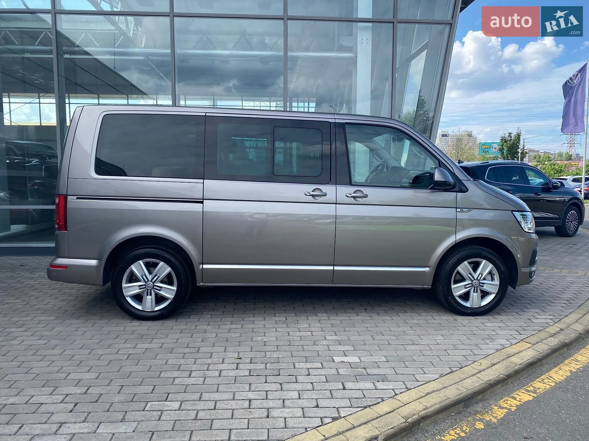 2016 Volkswagen Multivan - мініатюра 4