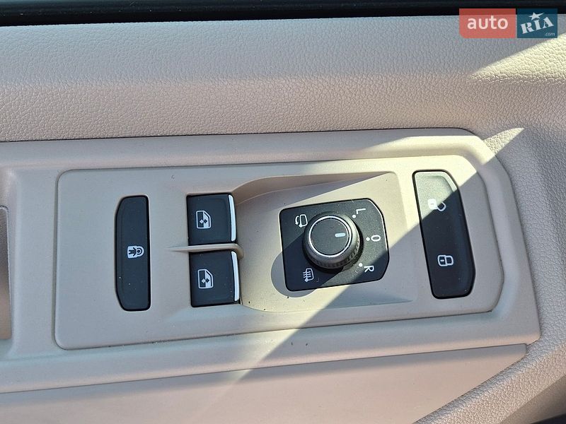 Минивэн Volkswagen Multivan 2025 в Хмельницком