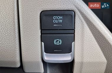 Минивэн Volkswagen Multivan 2025 в Хмельницком